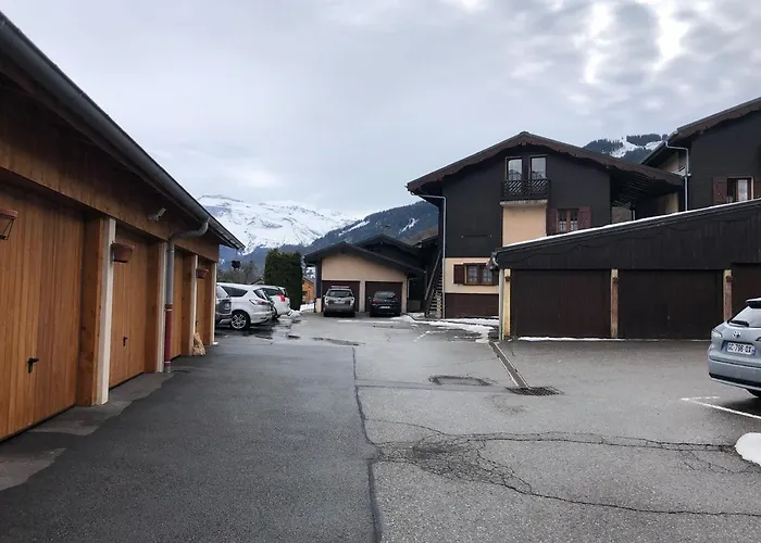 2 Pieces Avec Terrasse Village
